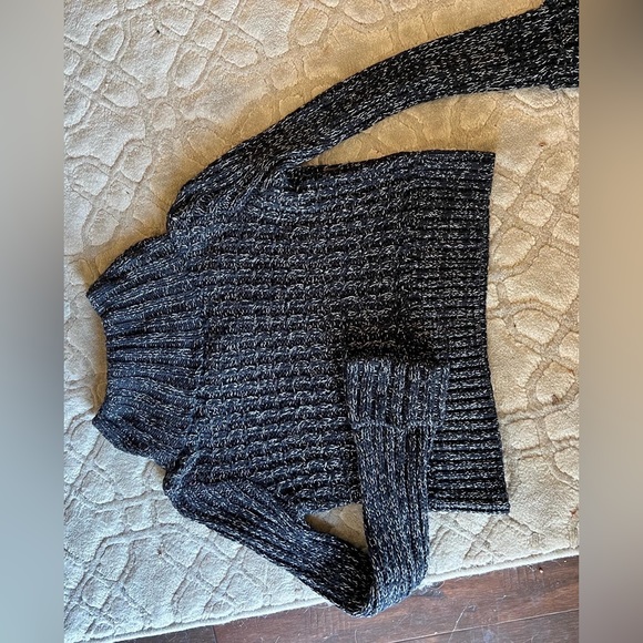 Free People Cropped Chunky Knit Turtleneck Sweater - Picture 6 of 7